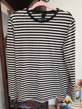 H&M Black White Striped Cropped Long Sleeve Top Minimalist Preppy M